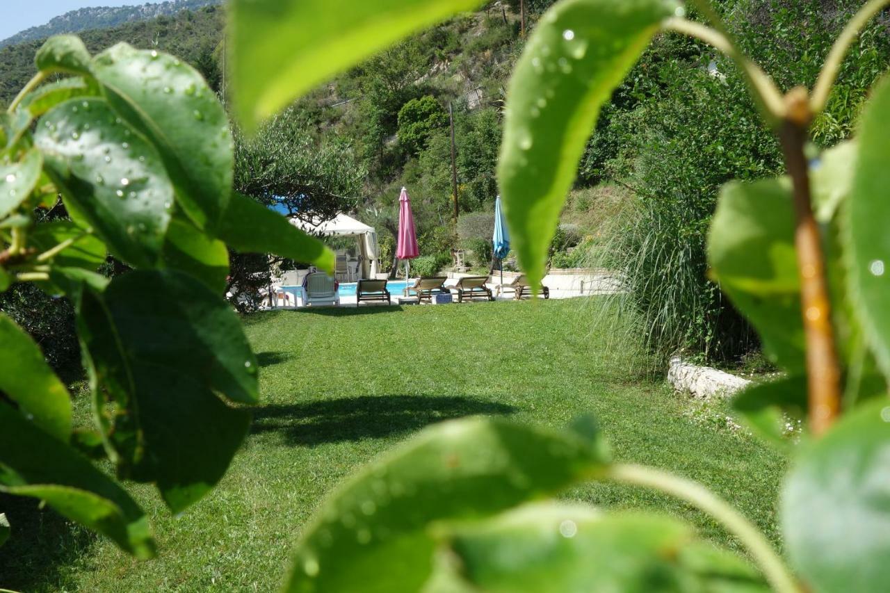 Studio Le Romantique A 20 Kms De Nice Bendéjun Exterior foto